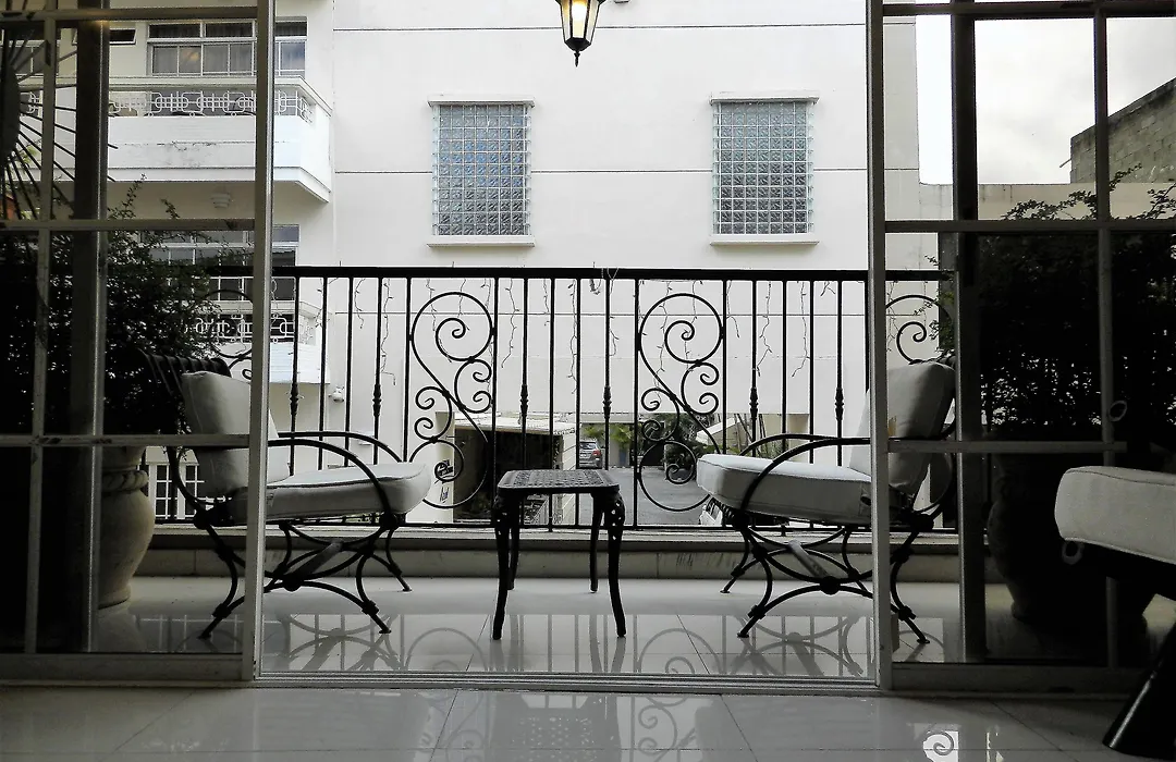 Hotel La Colonia-1